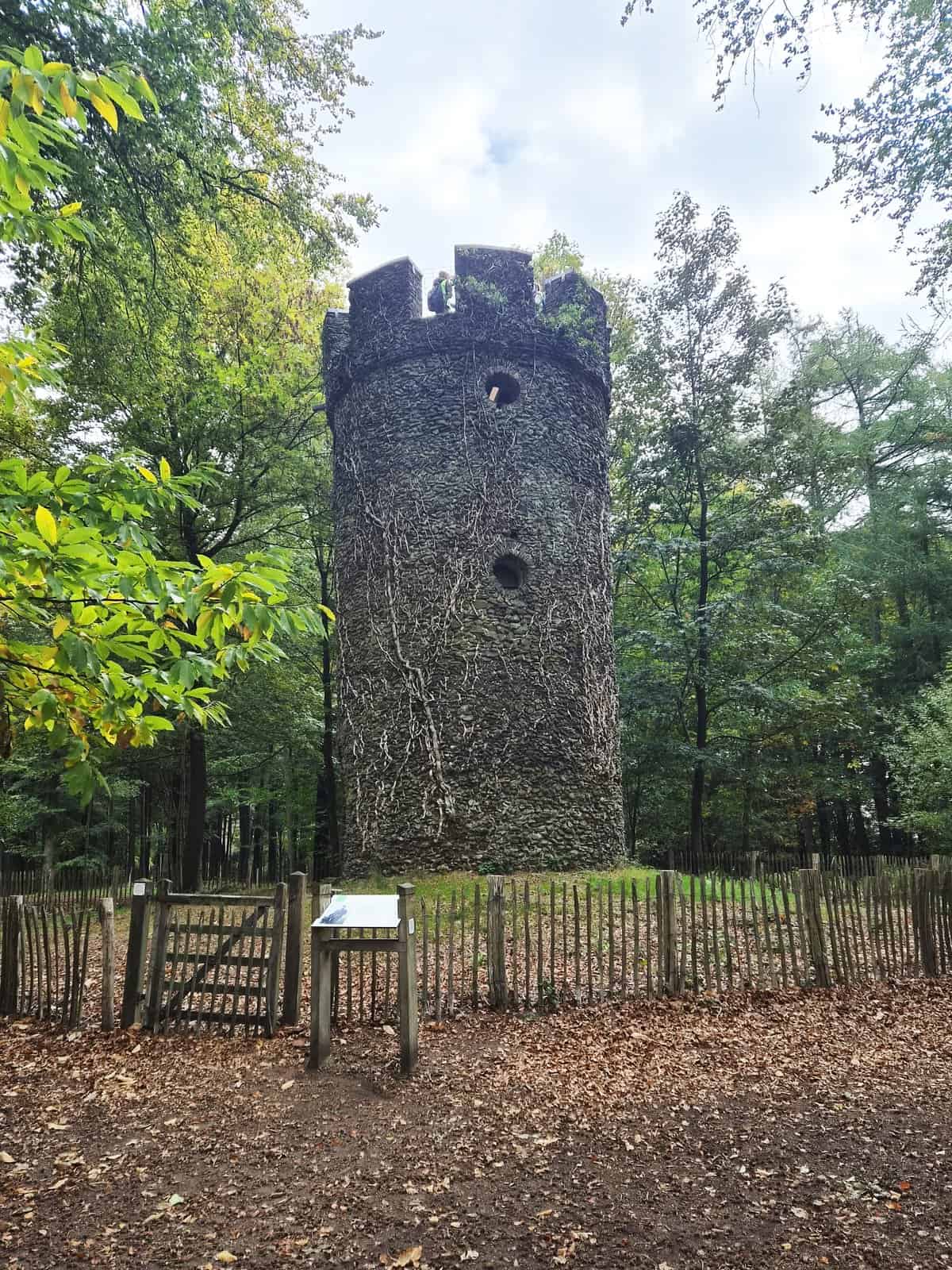 De Geuzentoren in het Muziekbos
